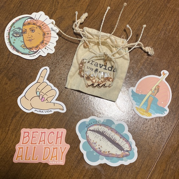 3 pura vida bracelets - Picture 2 of 4